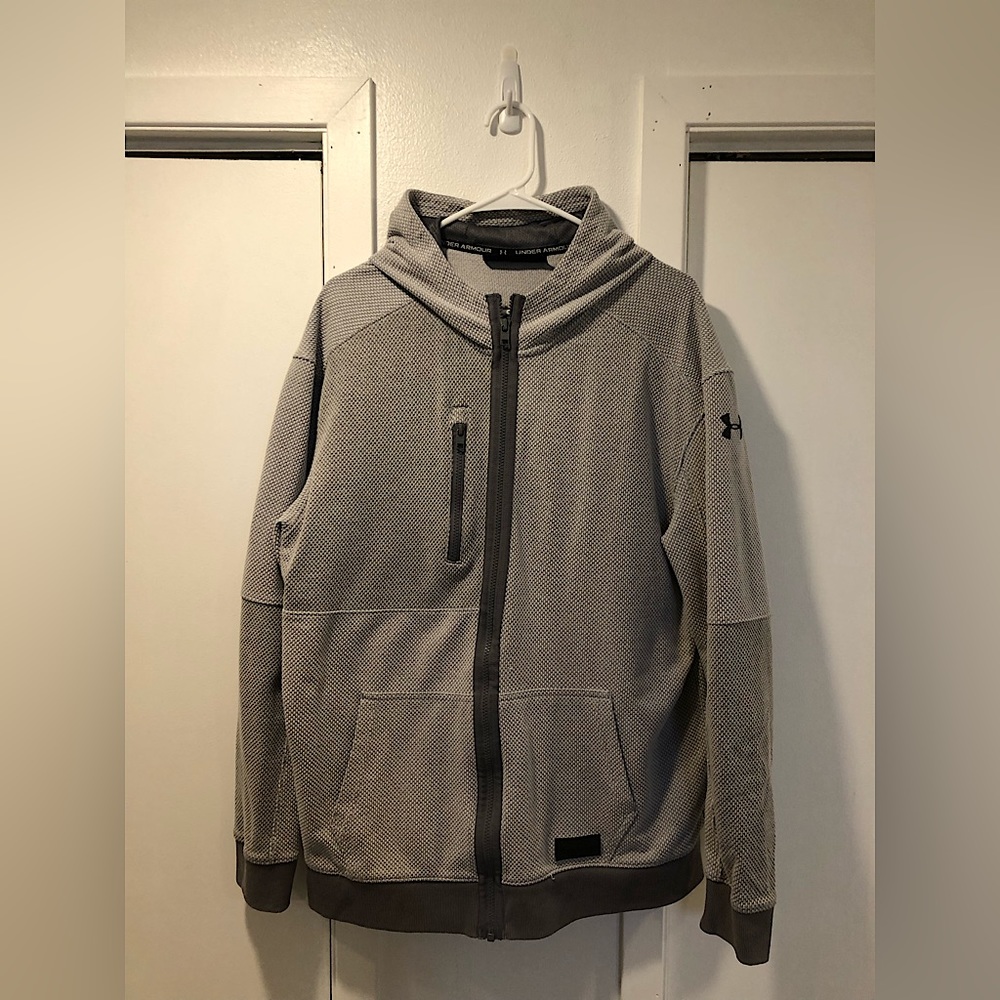 Under Armour Sweatshirt